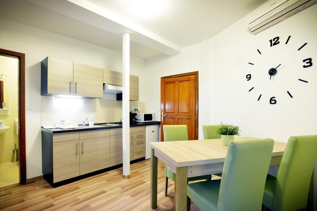 Corner Apartman Eger Pokoj fotografie